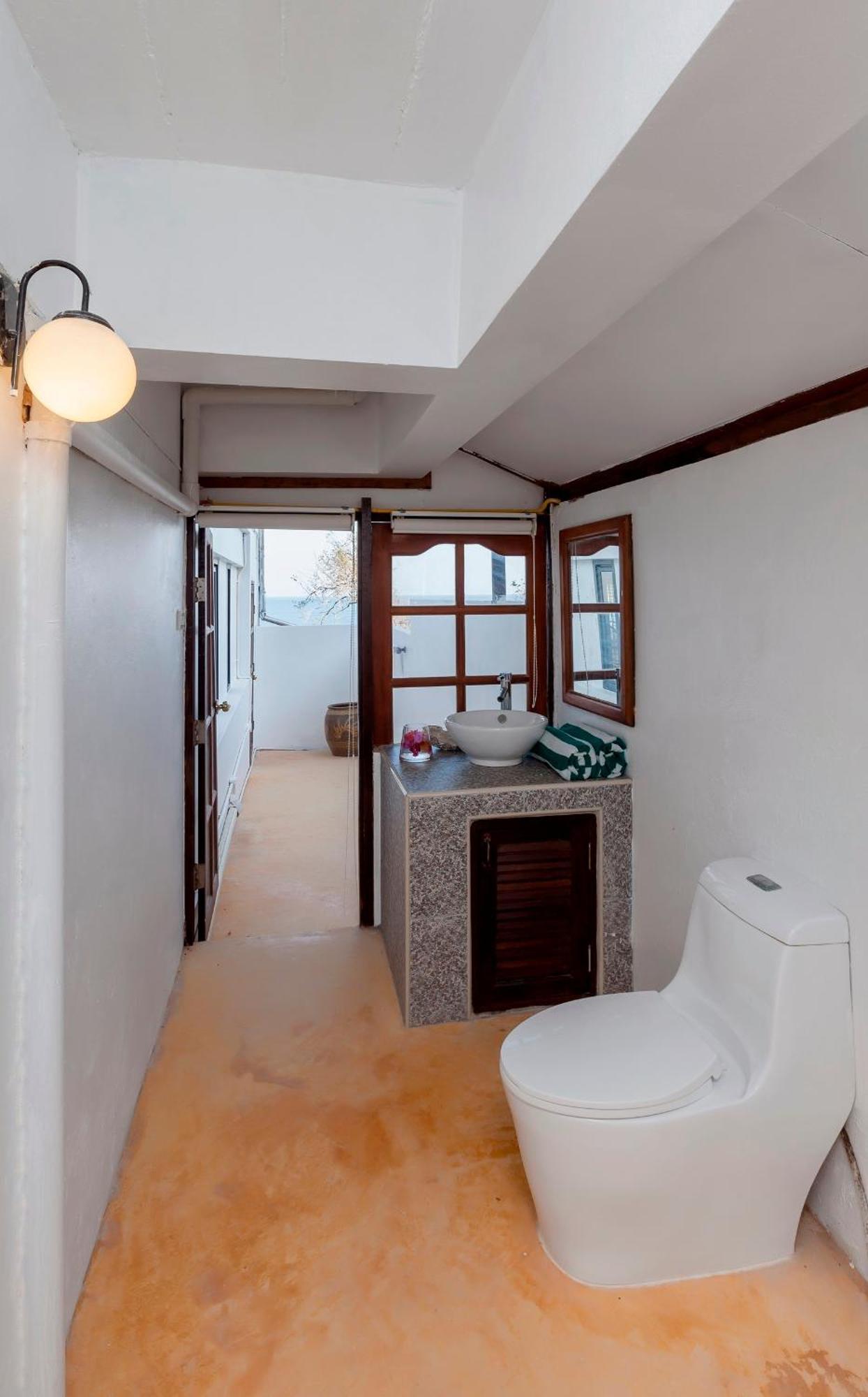 Baan Khunying - Secluded Phuket Beachfront Villa Rawai Ngoại thất bức ảnh