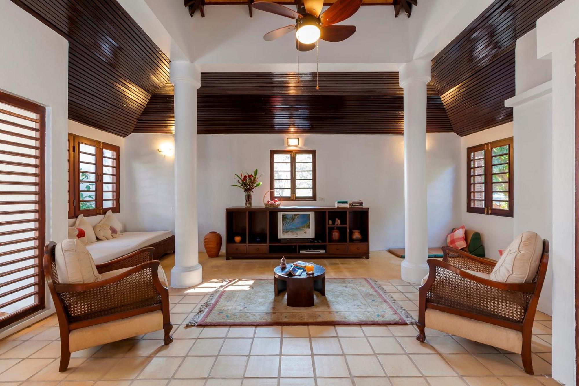 Baan Khunying - Secluded Phuket Beachfront Villa Rawai Ngoại thất bức ảnh