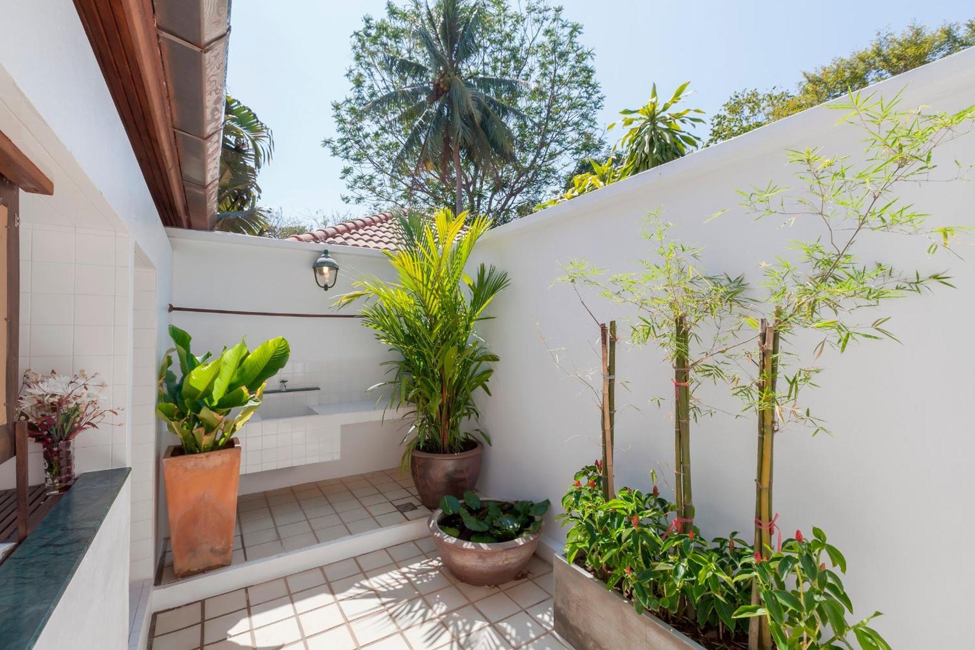 Baan Khunying - Secluded Phuket Beachfront Villa Rawai Ngoại thất bức ảnh