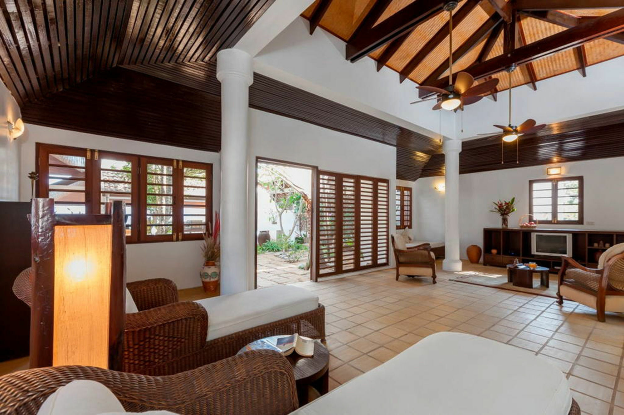 Baan Khunying - Secluded Phuket Beachfront Villa Rawai Ngoại thất bức ảnh