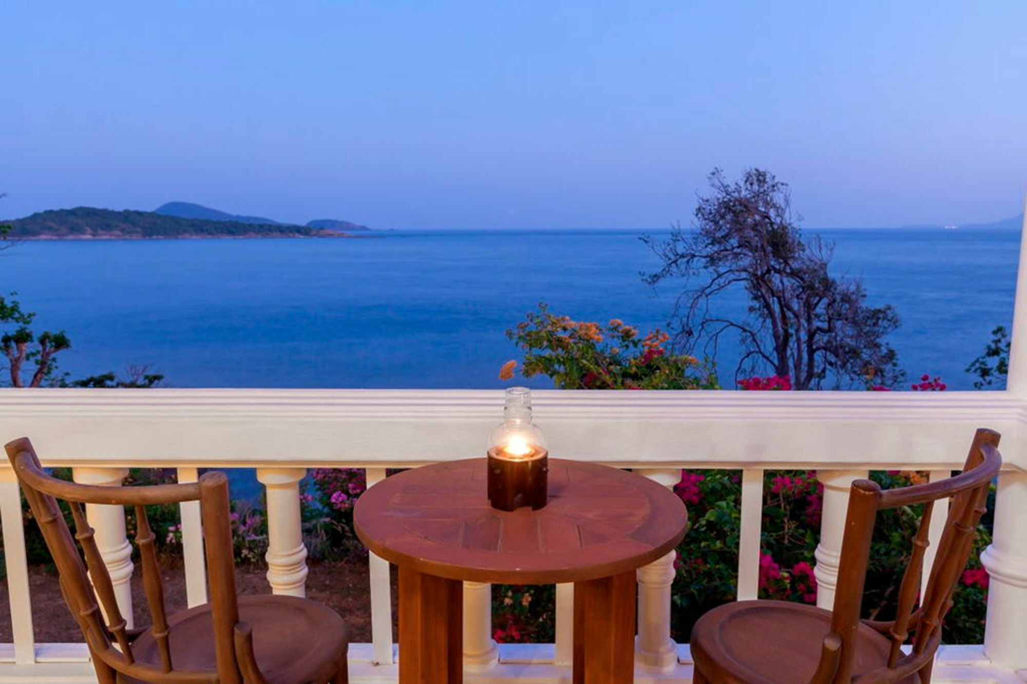 Baan Khunying - Secluded Phuket Beachfront Villa Rawai Ngoại thất bức ảnh